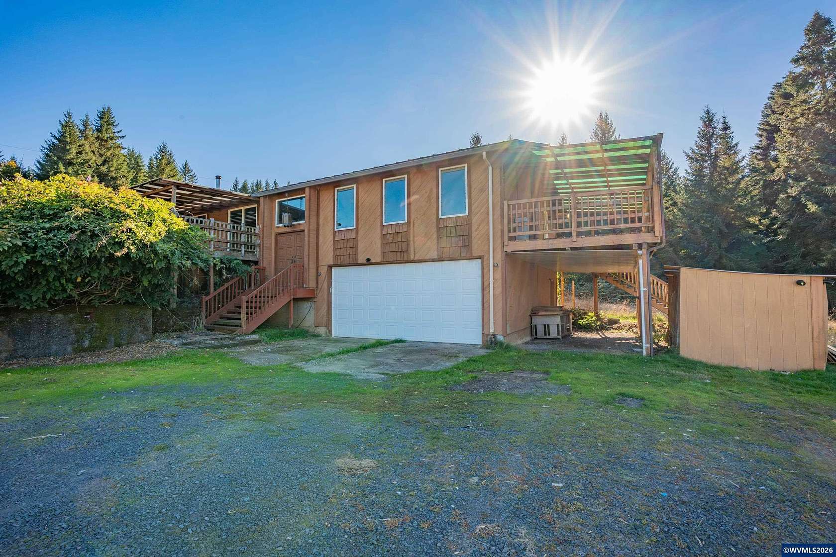 10 Acres of Land with Home for Sale in Sweet Home, Oregon