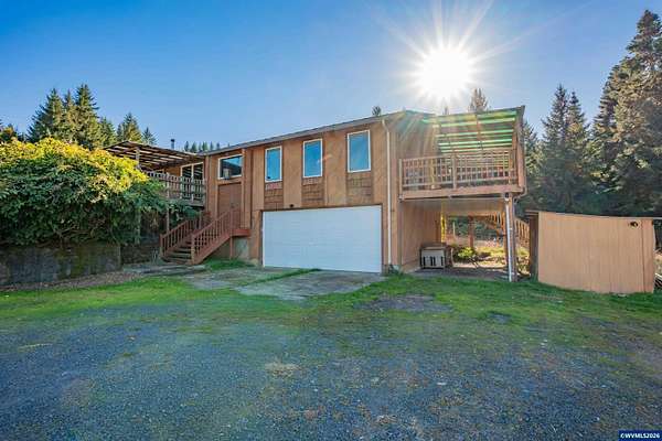 10 Acres of Land with Home for Sale in Sweet Home, Oregon