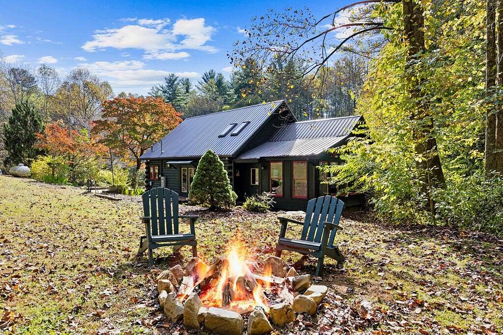 33.6 Acres of Land with Home for Sale in Epworth, Georgia