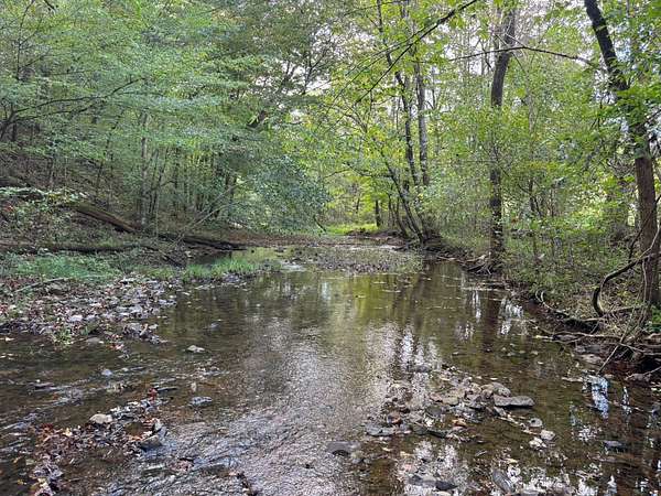 10 Acres of Land for Sale in Waynesboro, Tennessee