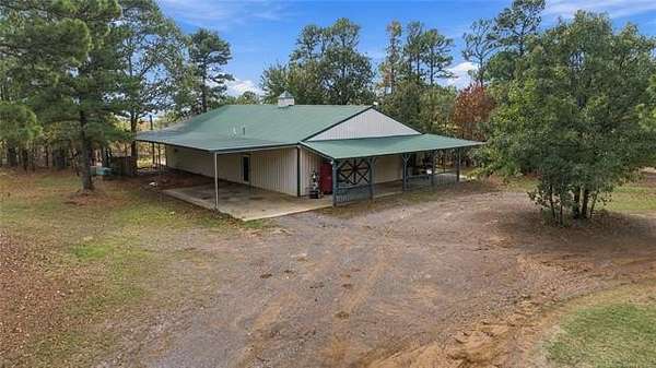 105 Acres of Recreational Land with Home for Sale in Tuskahoma, Oklahoma
