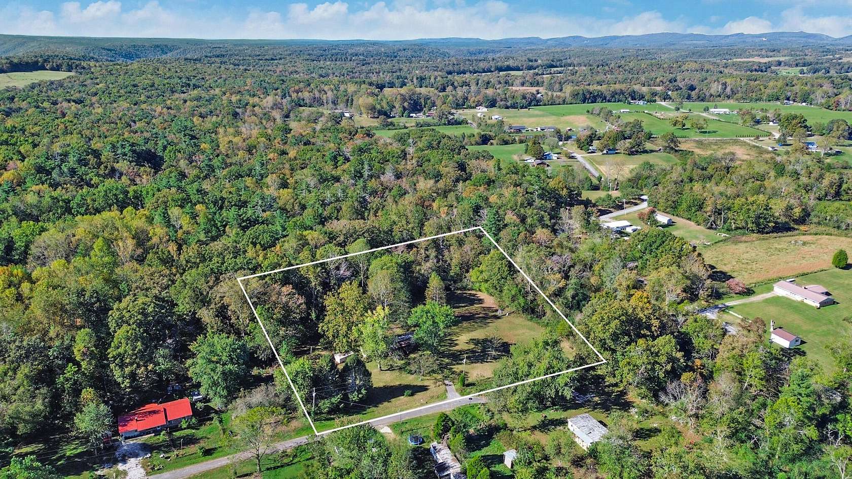 2 Acres of Land for Sale in Grandview, Tennessee