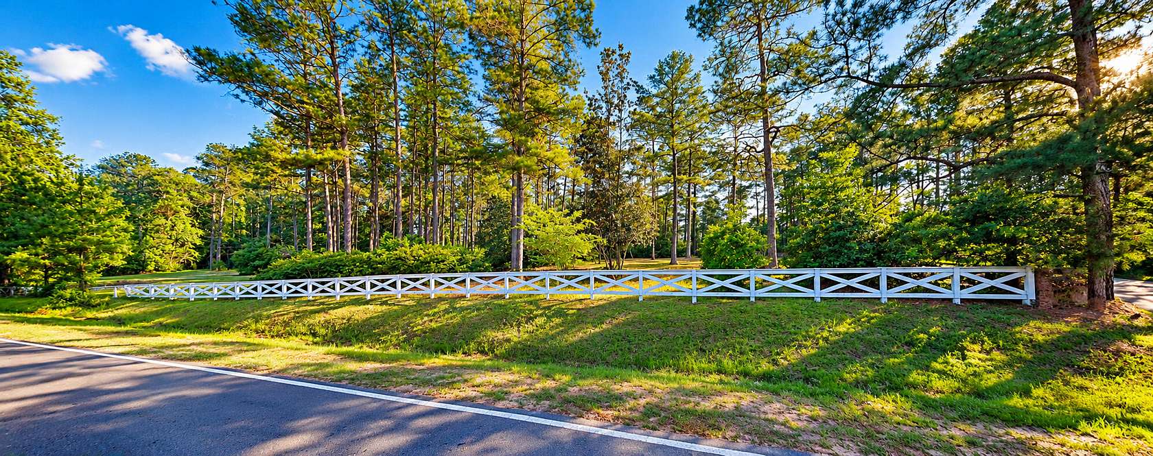 0.66 Acres of Residential Land for Sale in Thomasville, Georgia
