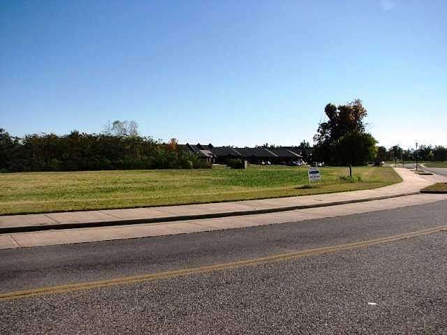 0.75 Acres of Residential Land for Sale in Paducah, Kentucky