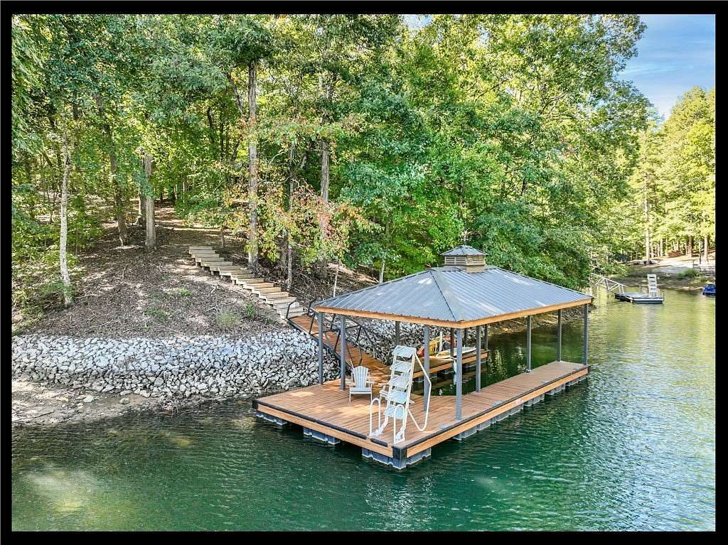 0.77 Acres of Residential Land for Sale in West Union, South Carolina