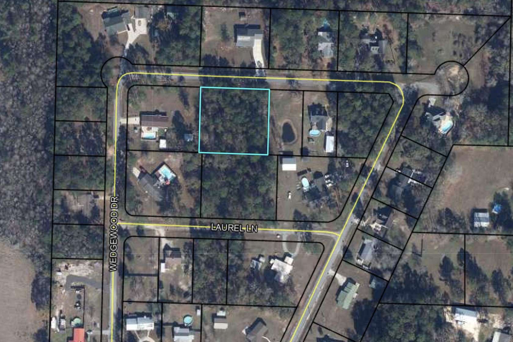 0.87 Acres of Residential Land for Sale in Bonifay, Florida