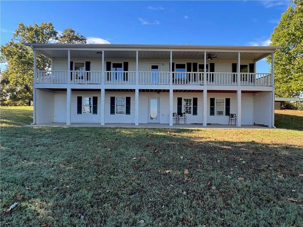 19 Acres of Land with Home for Sale in Yellville, Arkansas