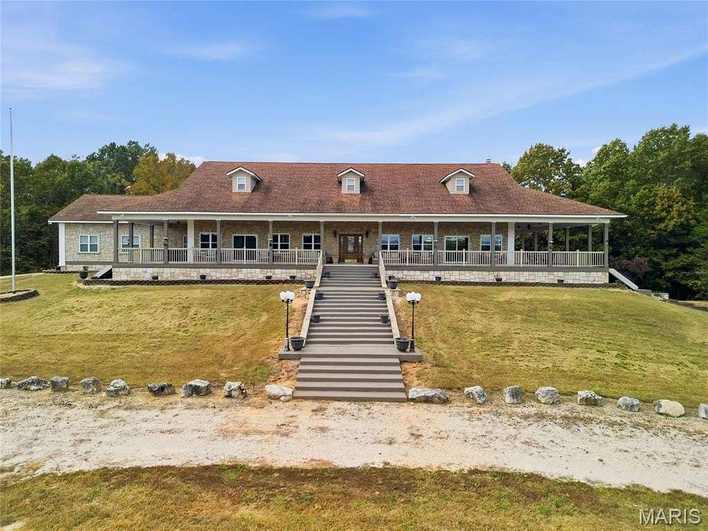 183 Acres of Land with Home for Sale in Salem, Missouri