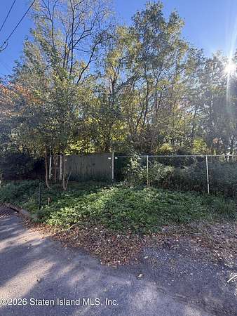 0.24 Acres of Mixed-Use Land for Sale in Staten Island, New York