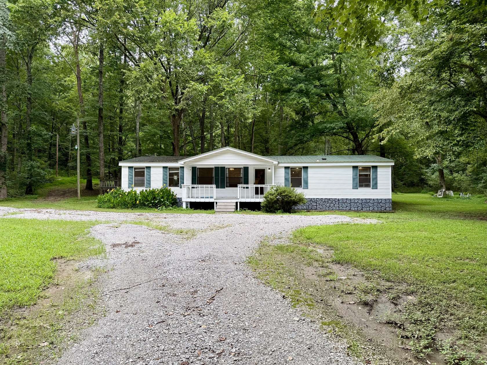 6.76 Acres of Land with Home for Sale in Dickson, Tennessee