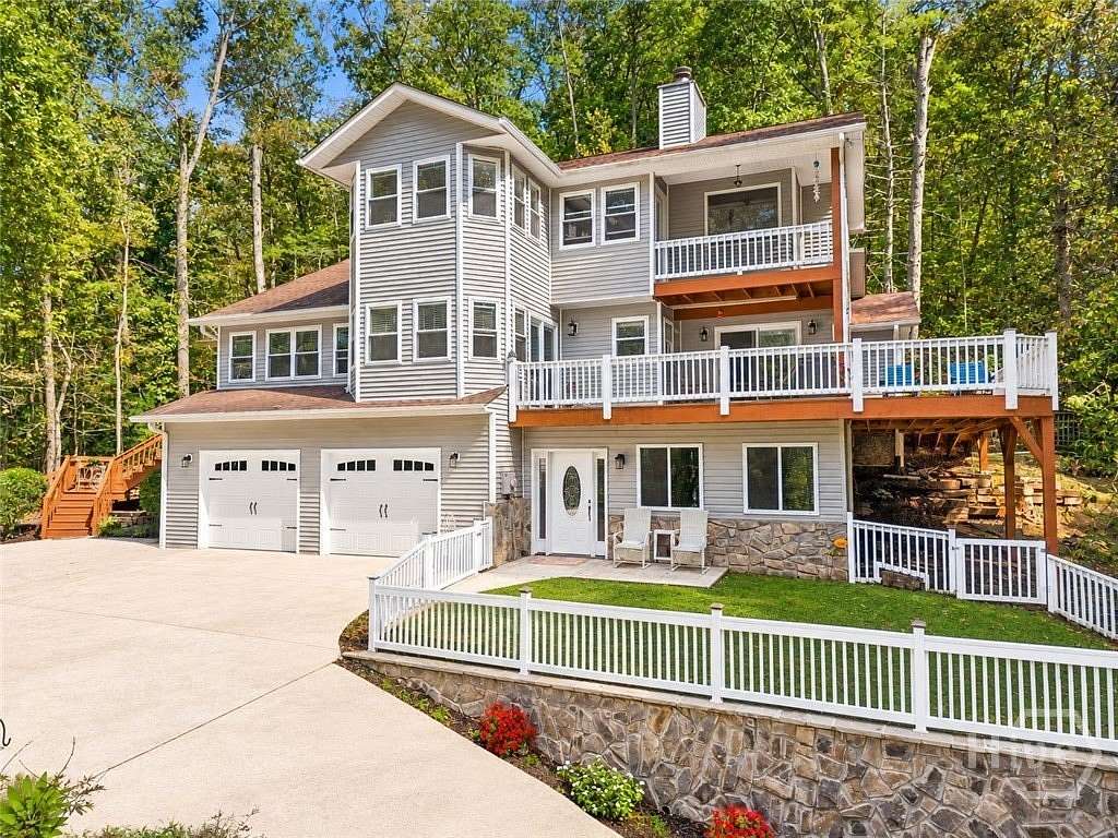 6.5 Acres of Land with Home for Sale in Ellijay, Georgia