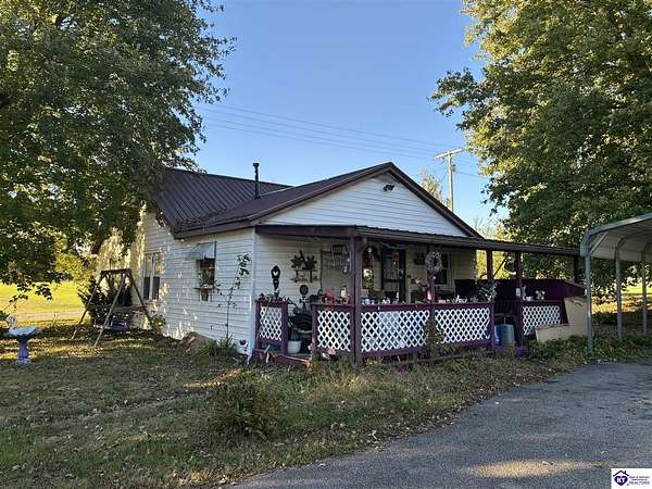 2.52 Acres of Land with Home for Sale in Westview, Kentucky