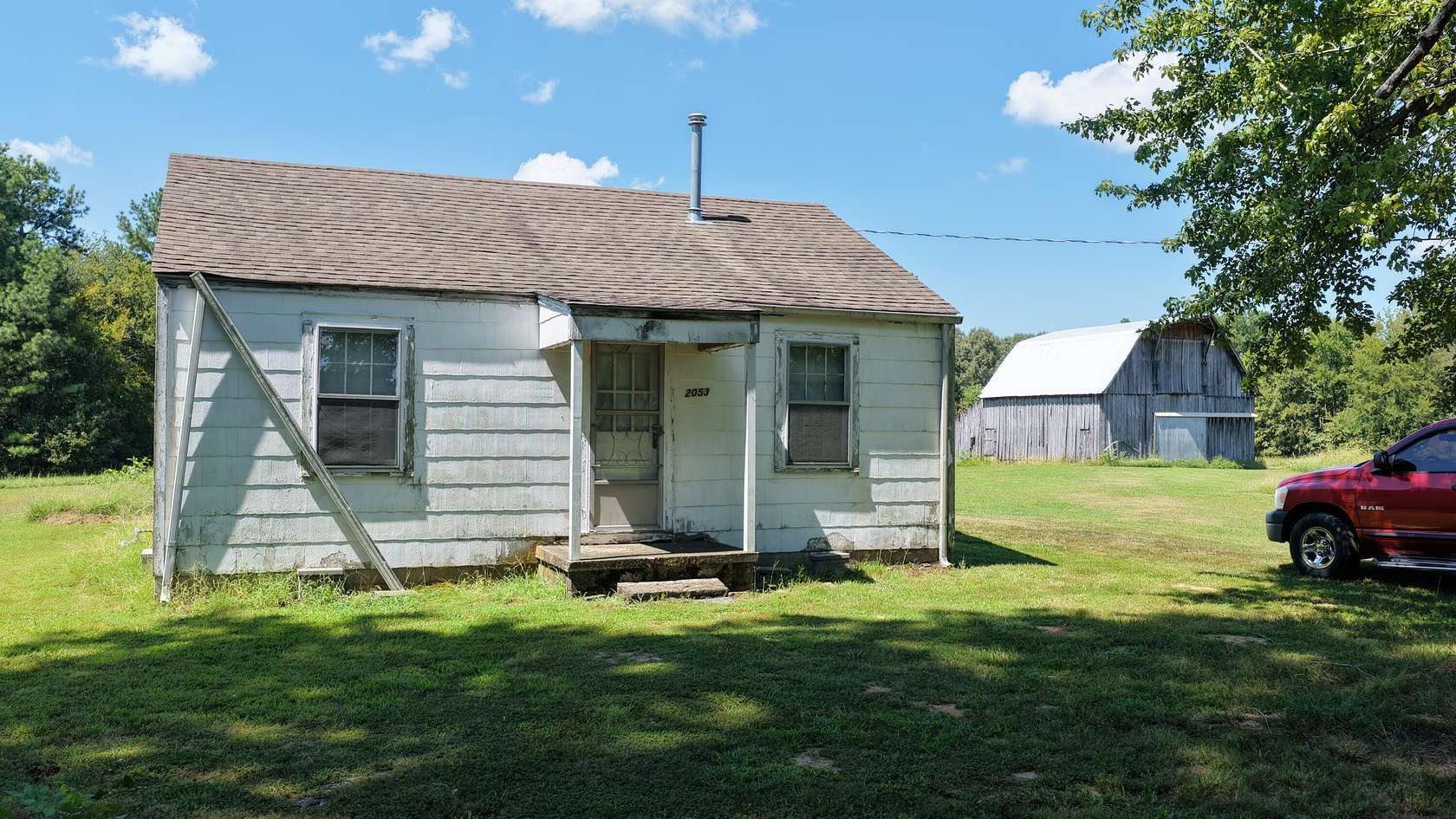 2 Acres of Land with Home for Sale in Murray, Kentucky