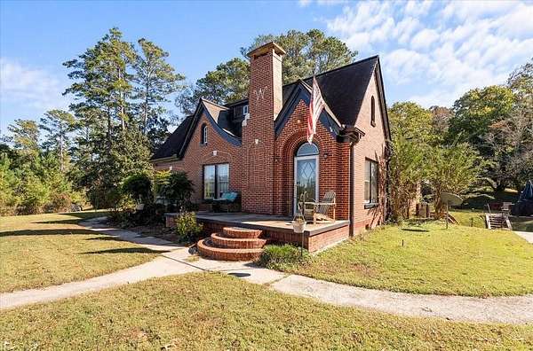1.5 Acres of Land with Home for Sale in Heflin, Alabama