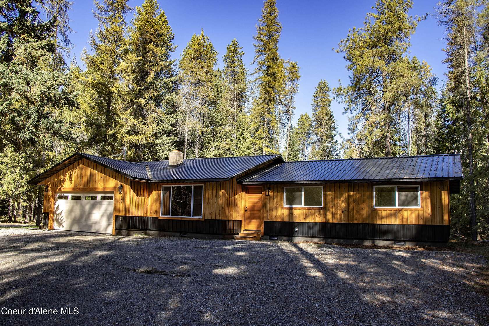 10 Acres of Land with Home for Sale in Sandpoint, Idaho