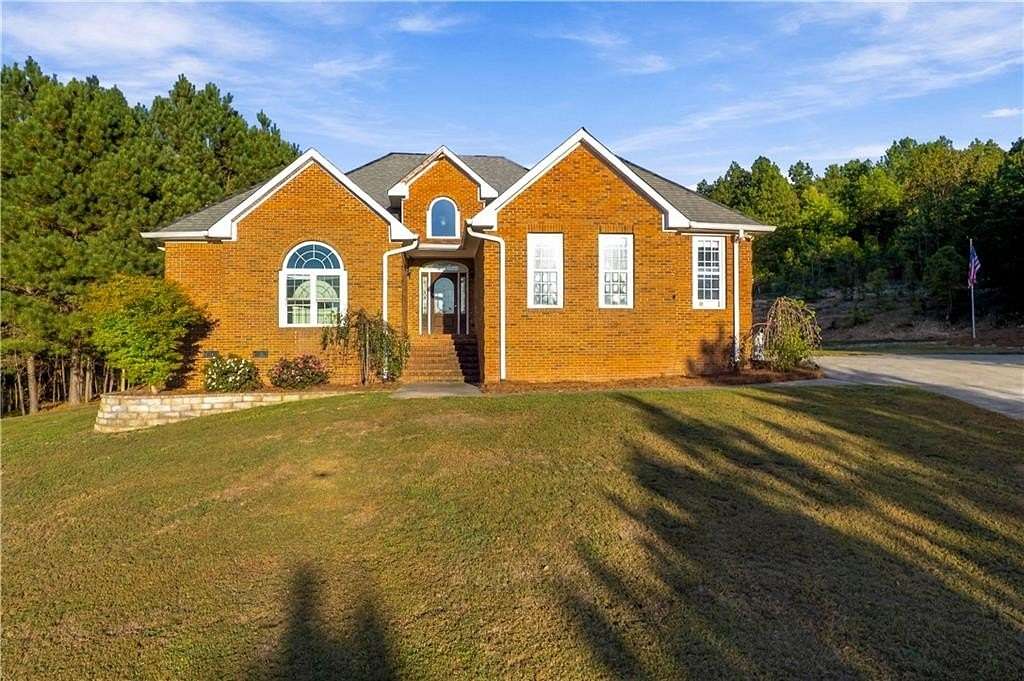 2.85 Acres of Land with Home for Sale in Lindale, Georgia
