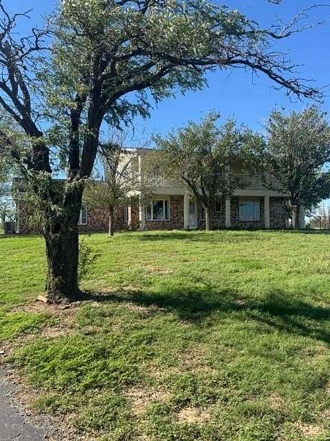 9.38 Acres of Land with Home for Sale in Amarillo, Texas