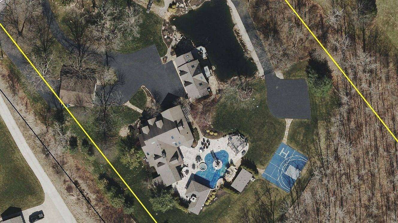 6.16 Acres of Land with Home for Sale in Sunbury, Ohio