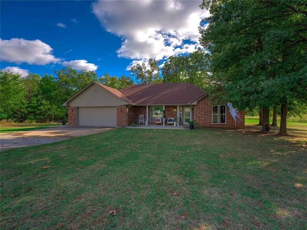 1.86 Acres of Land with Home for Sale in Chandler, Oklahoma
