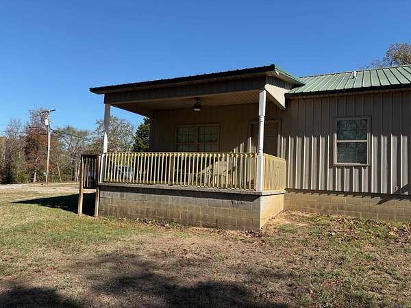 6.22 Acres of Land with Home for Sale in Judsonia, Arkansas