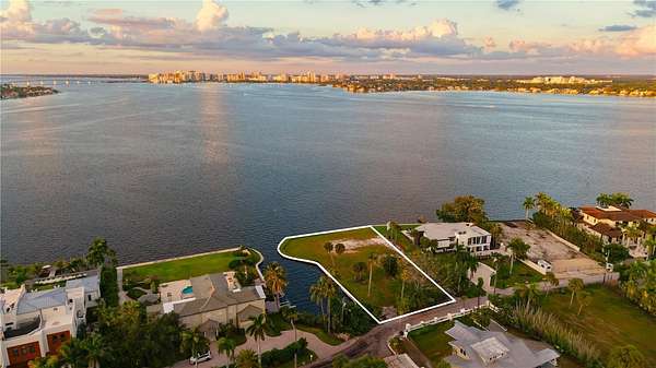 0.57 Acres of Residential Land for Sale in Sarasota, Florida