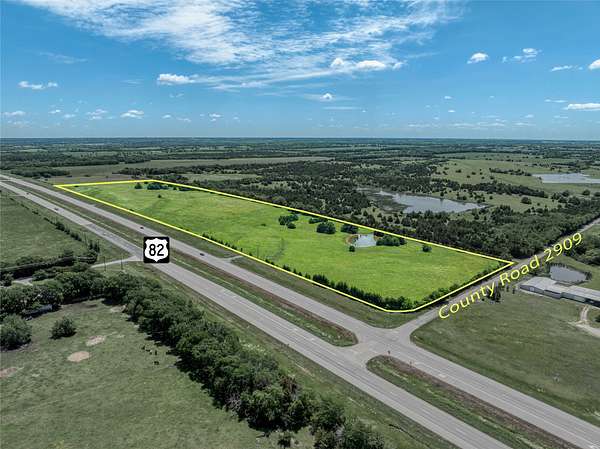 27.2 Acres of Mixed-Use Land for Sale in Dodd City, Texas