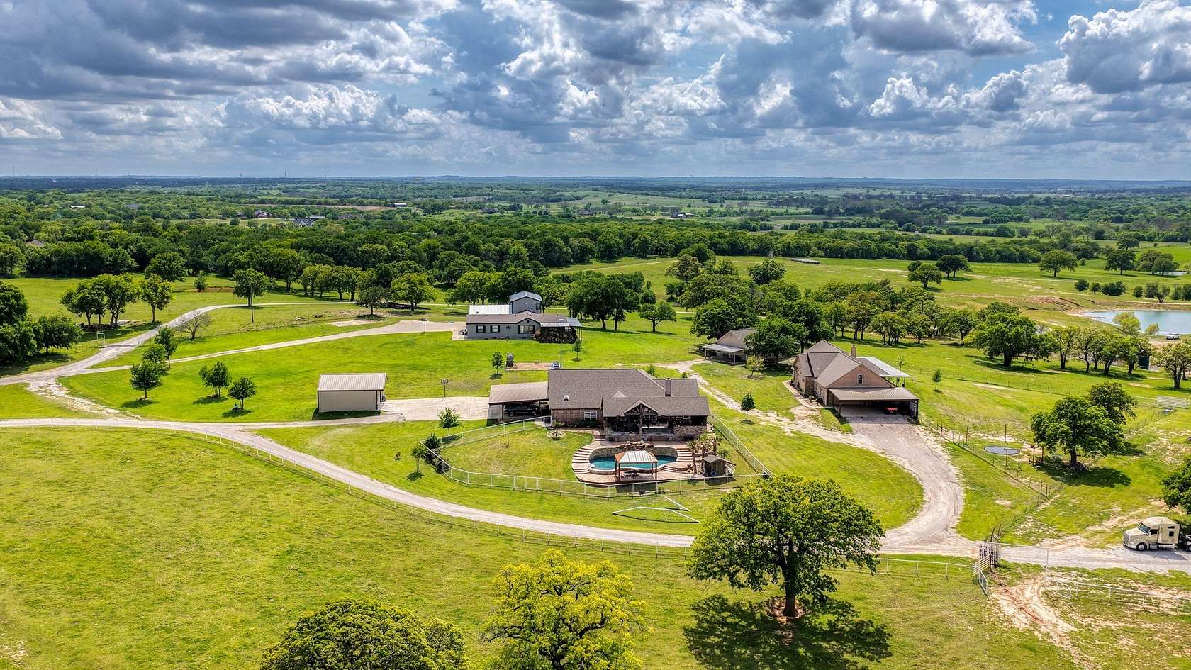 165 Acres of Land with Home for Sale in Boyd, Texas
