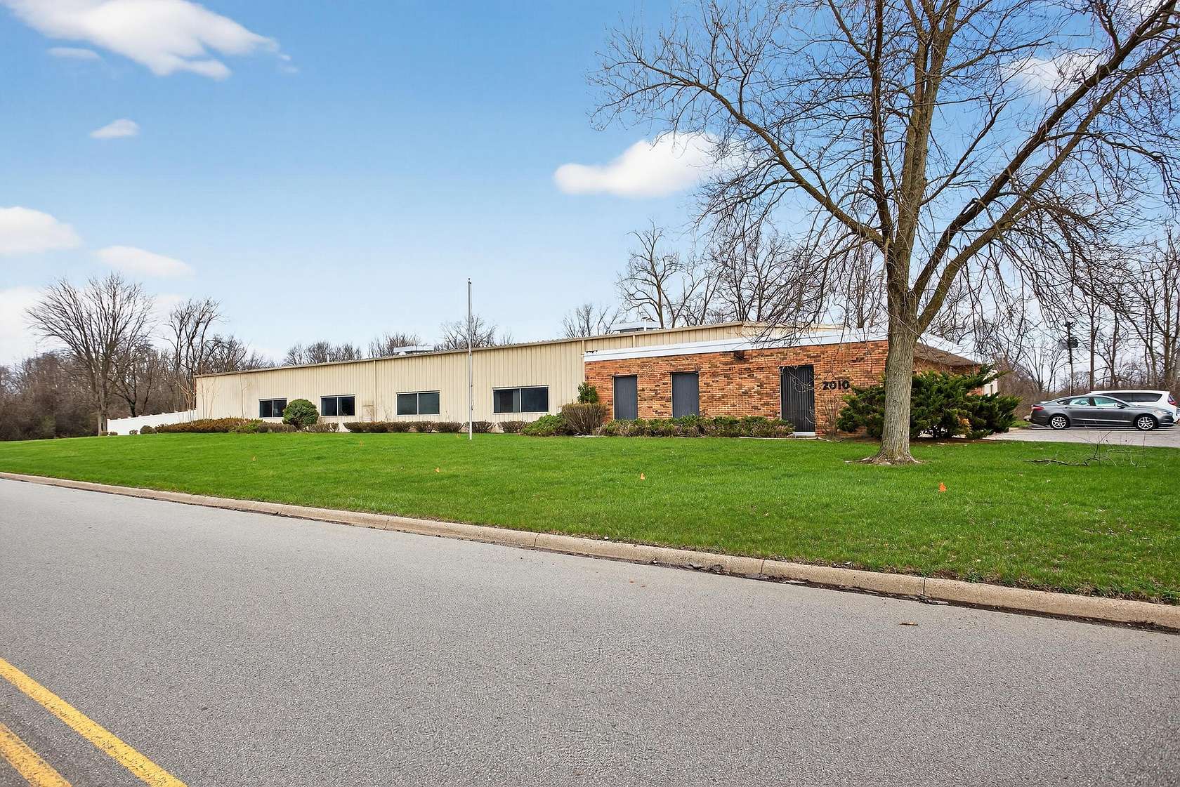 2.57 Acres of Improved Commercial Land for Sale in Jackson, Michigan