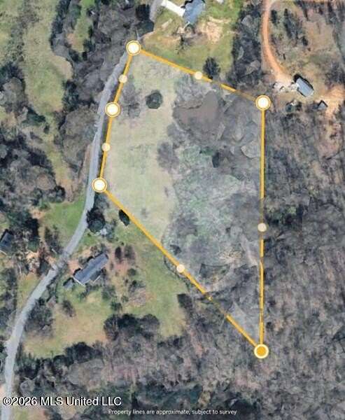 5 Acres of Residential Land for Sale in Senatobia, Mississippi