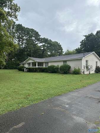 2 Acres of Land with Home for Lease in Hazel Green, Alabama
