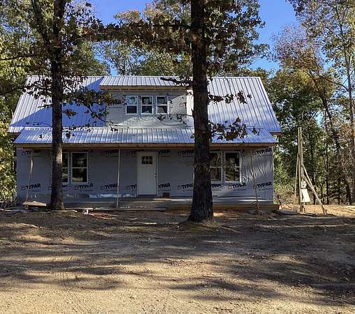 1.5 Acres of Land with Home for Sale in Linden, Tennessee