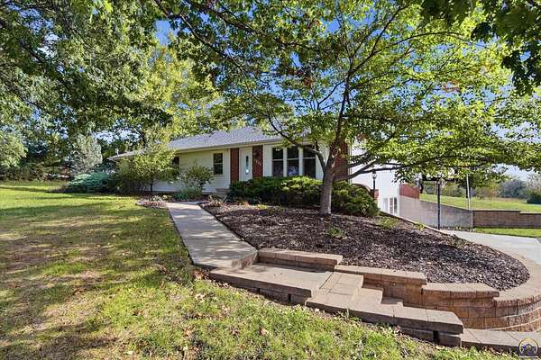 6 Acres of Land with Home for Sale in Topeka, Kansas