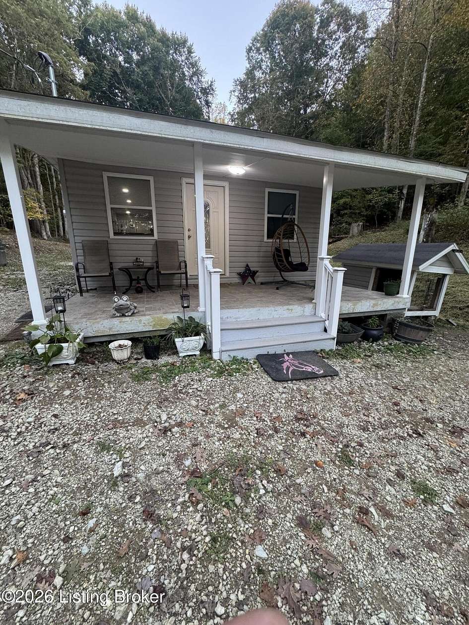 5 Acres of Land with Home for Sale in Louisville, Kentucky