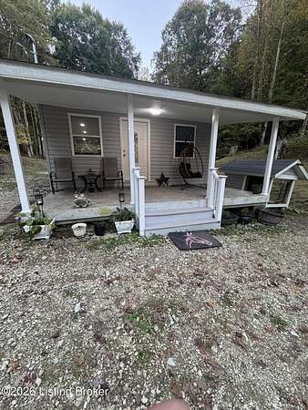 5 Acres of Land with Home for Sale in Louisville, Kentucky