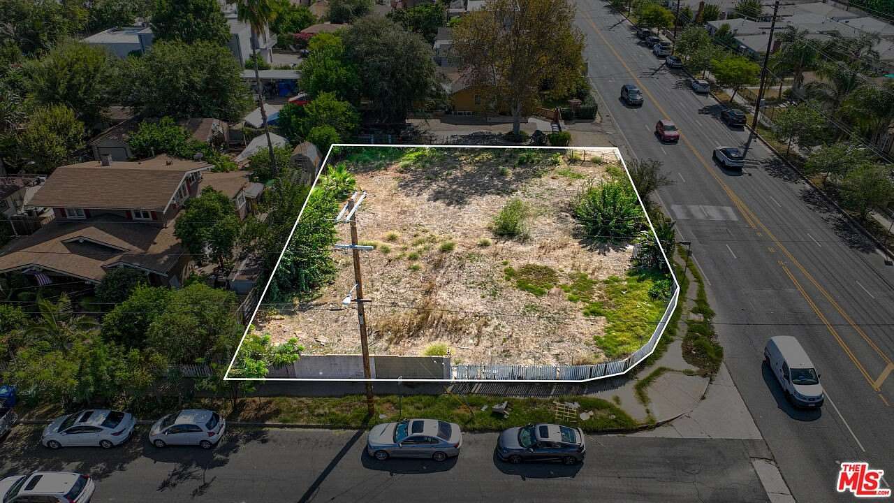 0.13 Acres of Residential Land for Sale in Van Nuys, California