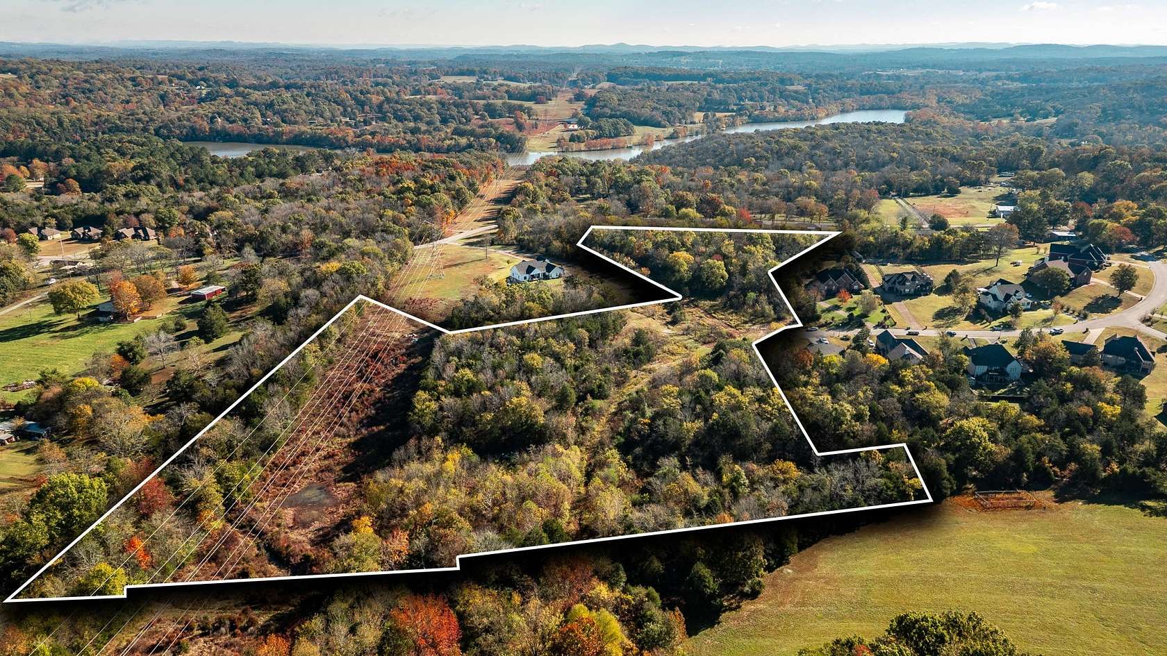10 Acres of Residential Land for Sale in Lebanon, Tennessee