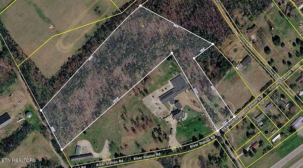 10.4 Acres of Land for Sale in Friendsville, Tennessee