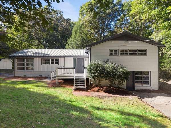 5.37 Acres of Land with Home for Sale in Rome, Georgia