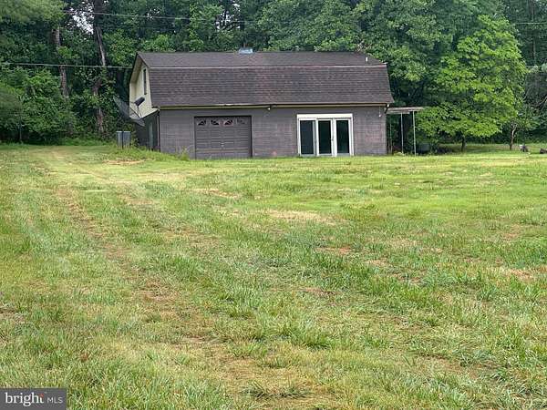 2 Acres of Land with Home for Sale in Washington, Virginia