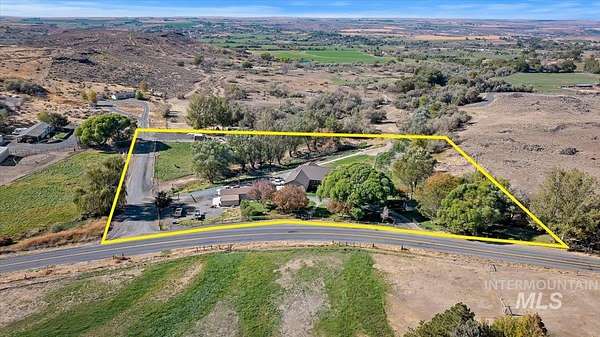 5.54 Acres of Land with Home for Sale in Buhl, Idaho