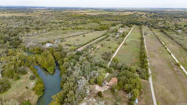5 Acres of Residential Land for Sale in Seguin, Texas