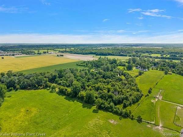 28 Acres of Recreational & Residential Land for Sale in Macomb Township, Michigan