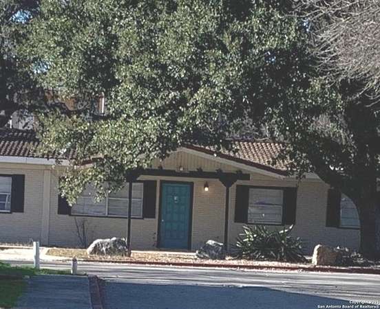 3 Acres of Land with Home for Lease in San Antonio, Texas