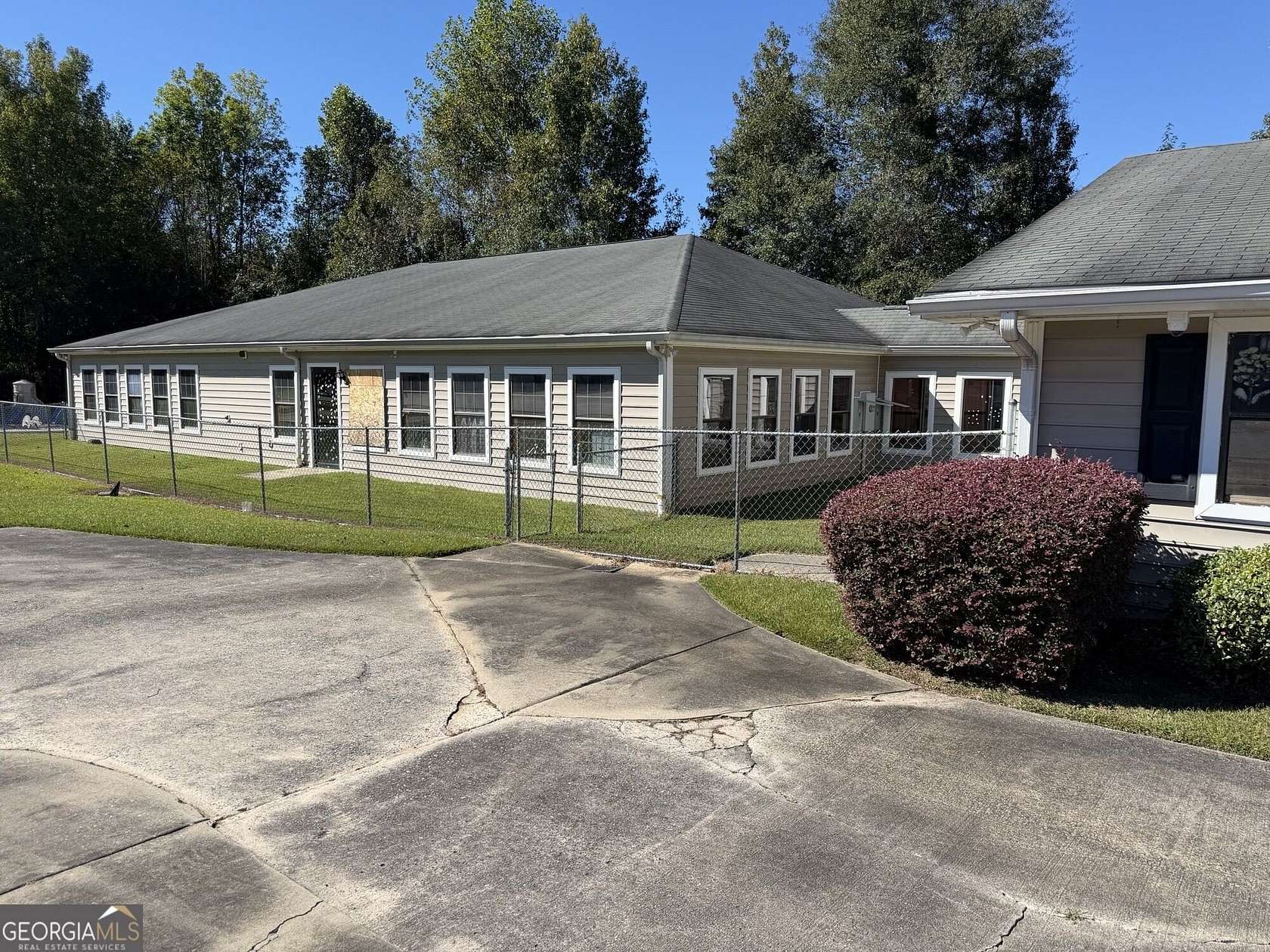 1.5 Acres of Improved Commercial Land for Sale in Macon, Georgia