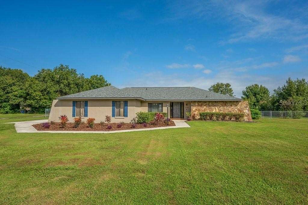 1.8 Acres of Land with Home for Sale in Plant City, Florida