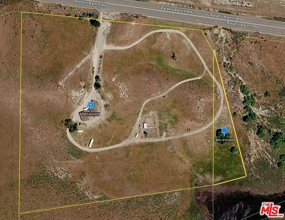 19.3 Acres of Land with Home for Sale in Lebec, California