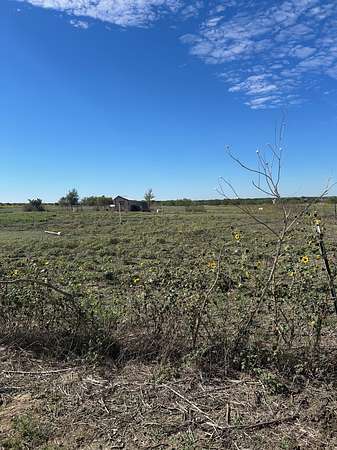 8 Acres of Residential Land for Sale in Itasca, Texas