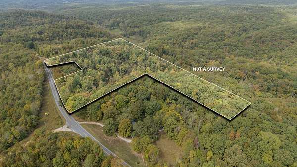 23 Acres of Land for Sale in Waynesboro, Tennessee
