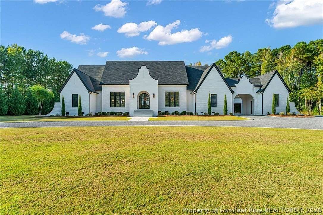 8 Acres of Land with Home for Sale in Lumberton, North Carolina