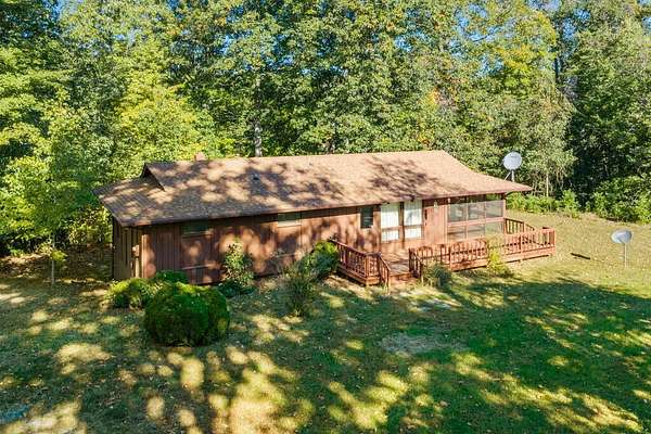 10.2 Acres of Land with Home for Sale in Kinsale, Virginia